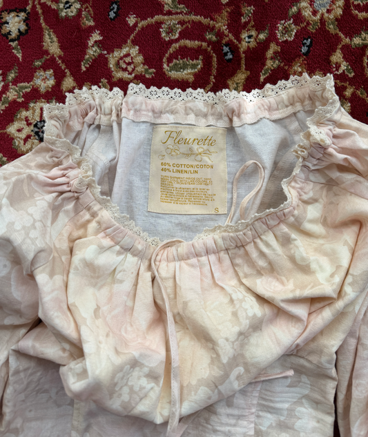 Italian Linen Lantern Sleeve (Antique Floral)